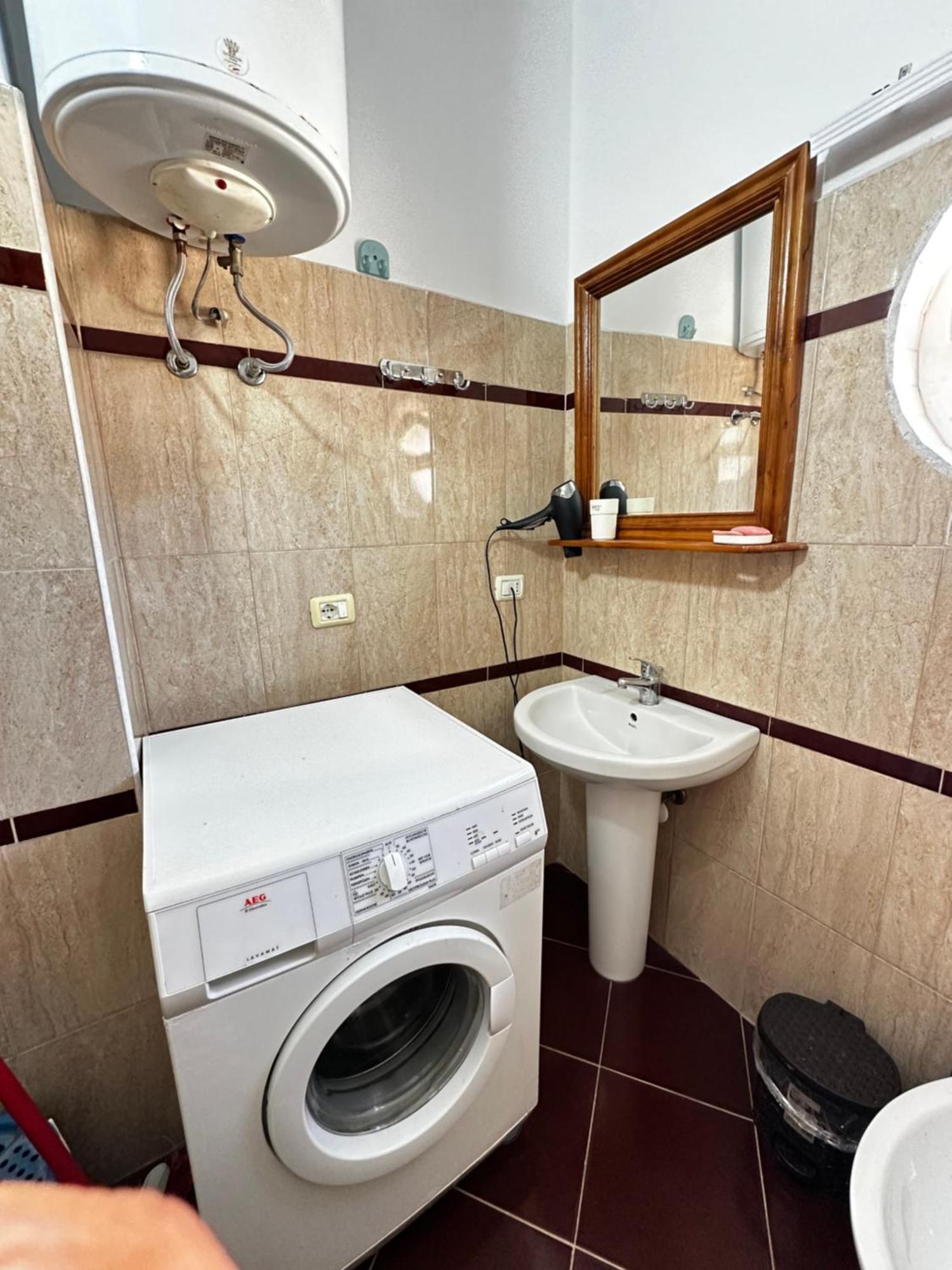 Romance Holiday Garden Inn Durrës Exterior foto
