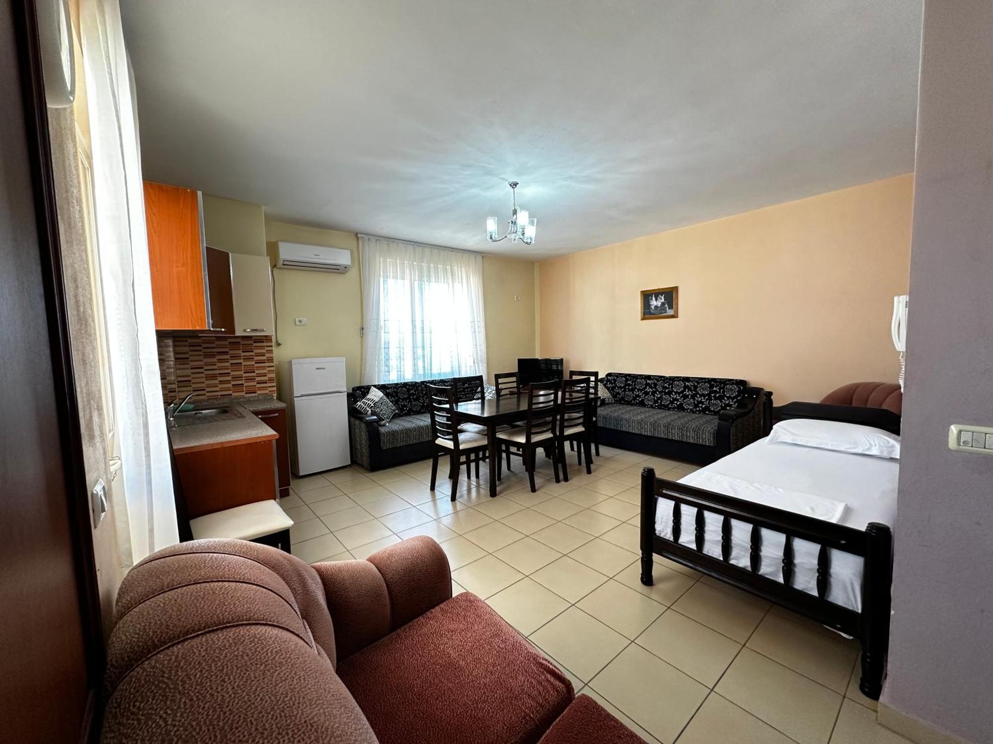 Romance Holiday Garden Inn Durrës Exterior foto